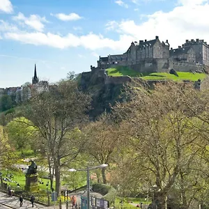 Destiny Scotland Charlotte Square , Edimburgo Regno Unito