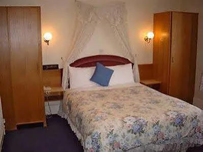 Cranbrook Hotel Ilford